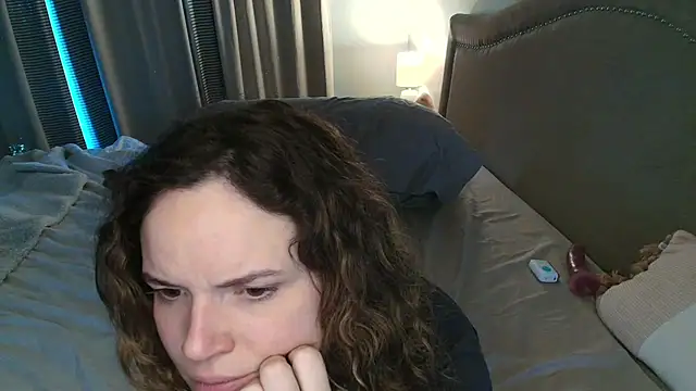 Snapshot of ClaireZX chatting on 10-01-25, 04:57 ClaireZX online show from 10-01-25, 04:57