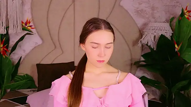 OliviaLay online show from 01-11-26, 11:48