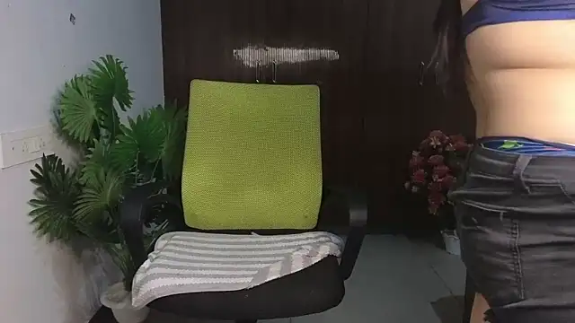 Anushka121 online show from 10-28-25, 11:25