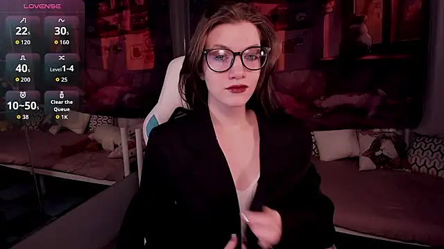 Snapshot of CathyAdams chatting on 02-11-26, 06:40 CathyAdams online show from 02-11-26, 06:40