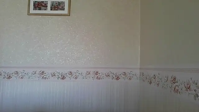 Snapshot of 0nlyLola chatting on 10-15-25, 09:53 0nlyLola online show from 10-15-25, 09:53