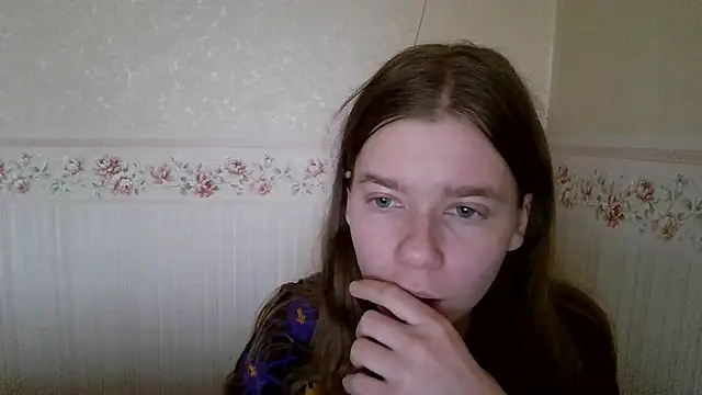 Snapshot of 0nlyLola chatting on 10-24-25, 07:05 0nlyLola online show from 10-24-25, 07:05