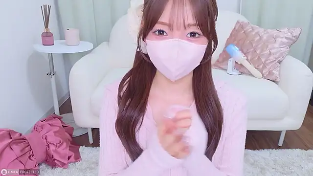 Snapshot of Seira__nn chatting on 04-30-26, 01:17 Seira nn online show from 04-30-26, 01:17