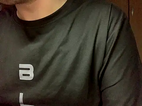 cazzo18cm3 online show from 11-30-25, 06:34