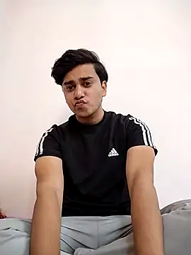 Snapshot of Aman4321ammu chatting on 10-01-25, 06:41 Aman4321ammu online show from 10-01-25, 06:41