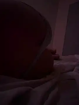 Snapshot of Alinebblinda chatting on 02-23-26, 02:25 Alinebblinda online show from 02-23-26, 02:25