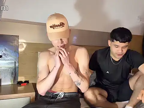 strongManLatino online show from 02-16-26, 03:24