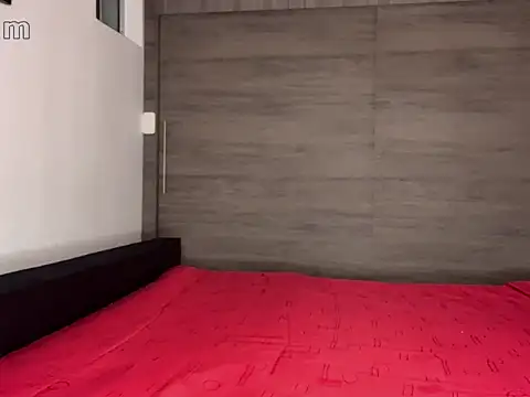 strongManLatino online show from 04-14-26, 05:13