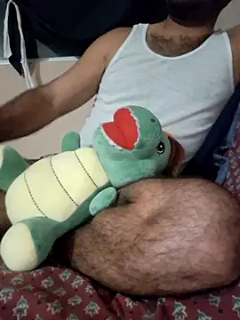 Snapshot of rojo_guerrero chatting on 10-05-25, 01:59 rojo guerrero online show from 10-05-25, 01:59