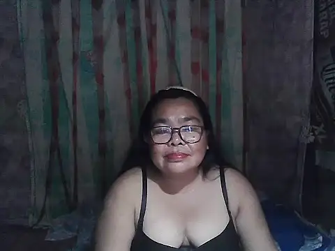 Snapshot of cris_tita chatting on 03-11-26, 12:55 cris tita online show from 03-11-26, 12:55
