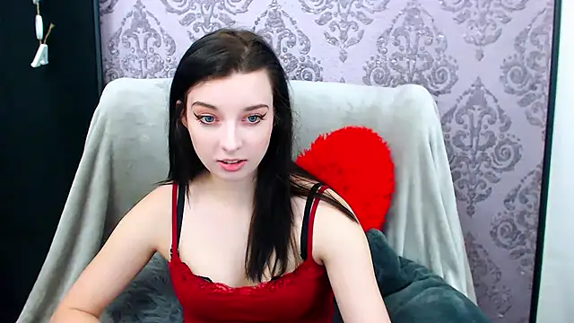 DominantLuna online show from 02-05-26, 08:46