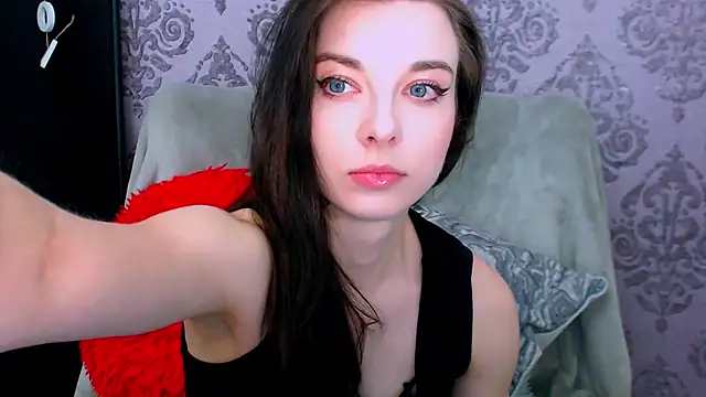 DominantLuna online show from 05-20-26, 07:42