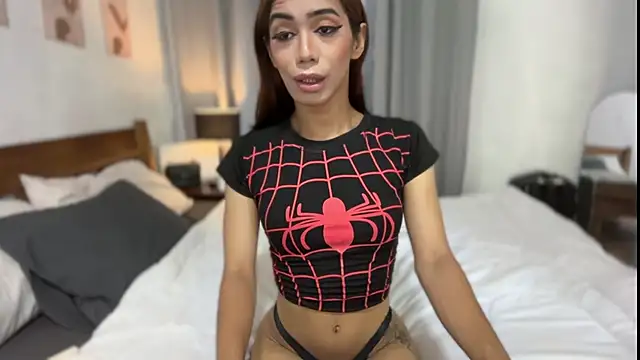 Snapshot of TsManikaXx chatting on 05-20-26, 03:24 TsManikaXx online show from 05-20-26, 03:24