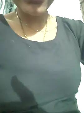 Hotty ruvi online show from 10-15-25, 05:13