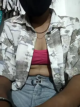 Hotty ruvi online show from 10-17-25, 07:27