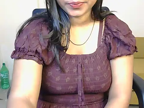 Snapshot of baby-panda4 chatting on 10-14-25, 04:30 baby-panda4 online show from 10-14-25, 04:30