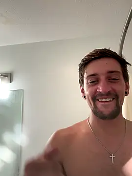 Amatueranon online show from 10-05-25, 01:59