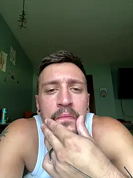 Amatueranon online show from 10-20-25, 01:11