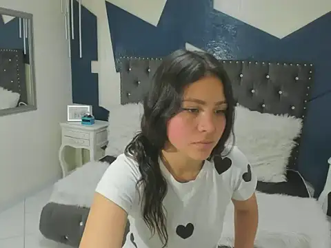 lola cook online show from 11-14-25, 08:18