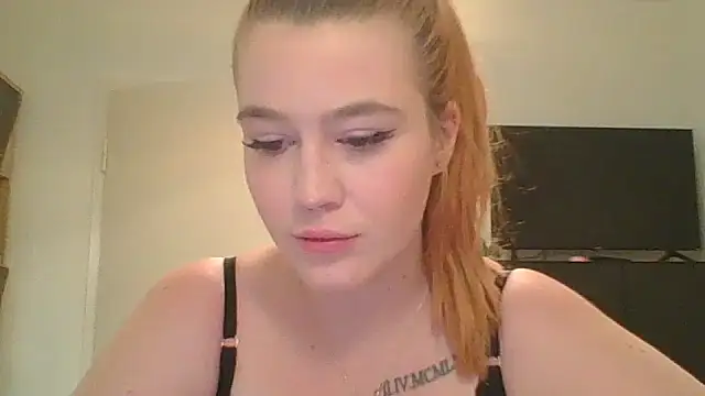 sexycurvy- online show from 11-25-25, 08:47