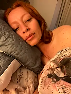 LucianaWainN online show from 10-10-25, 10:36