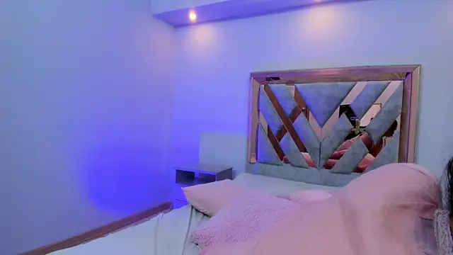 Annie roselle online show from 10-09-25, 12:14