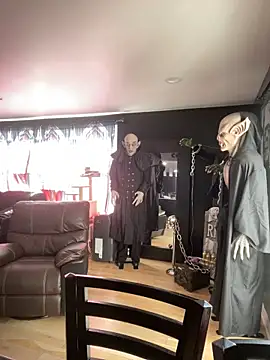 Succubus Vampira online show from 10-15-25, 05:46