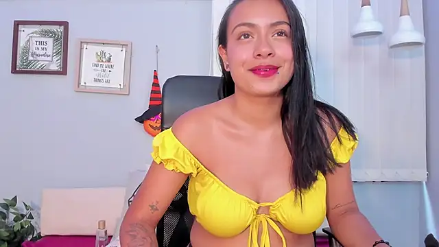 Lilo Rose online show from 10-21-25, 07:36