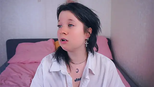 EviaVanveen online show from 12-23-25, 07:50