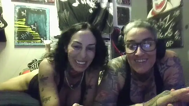 inkdhollow1 online show from 05-06-26, 07:13