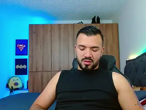 mathewv  online show from 11-17-25, 03:01