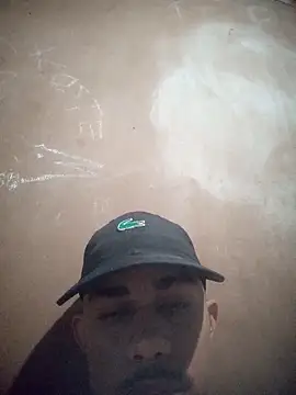 Snapshot of mestre637 chatting on 11-02-25, 01:08 mestre637 online show from 11-02-25, 01:08