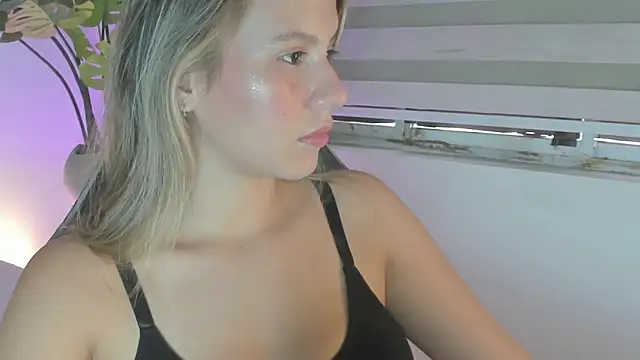 mia curry online show from 11-14-25, 07:01