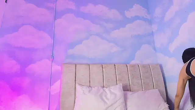 Nikolbrice online show from 04-21-26, 02:04