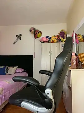 Miichii online show from 10-21-25, 11:05