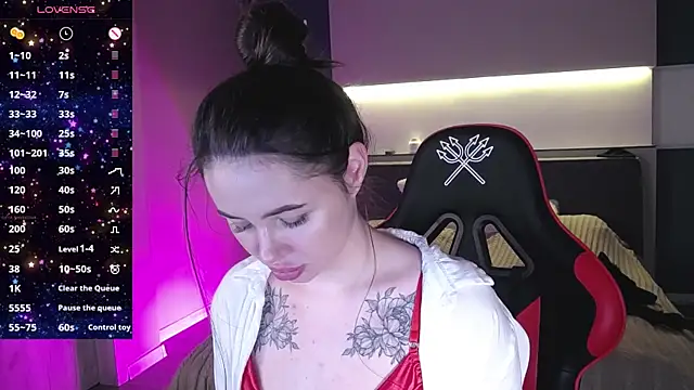 AlmaryKim online show from 12-17-24, 06:53