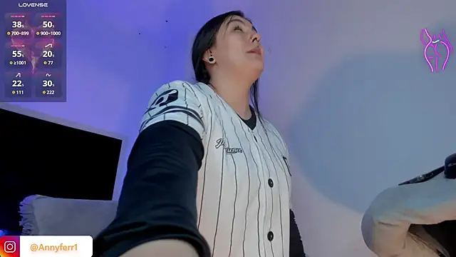 Anny ferrer1 online show from 04-17-26, 10:57