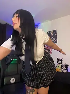 Hinatamoon  online show from 03-18-26, 03:42