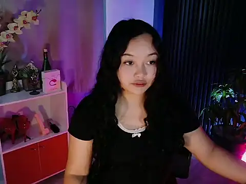 UrFavouriteCravings online show from 02-11-26, 02:16