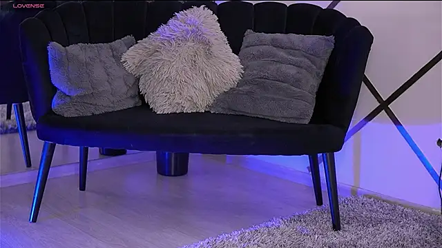 AuroraSins online show from 10-21-25, 05:52