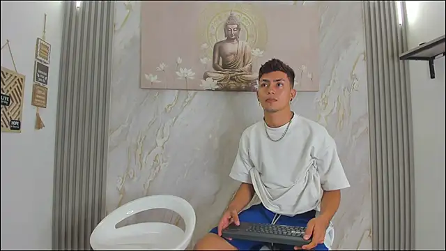 VERY HOT GUYS online show from 12-20-25, 01:29