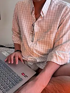 LiamMyst online show from 11-04-25, 03:44