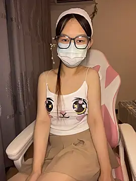 Snapshot of baobei-527 chatting on 06-19-26, 01:04 baobei-527 online show from 06-19-26, 01:04