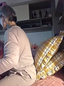 KirraWhite online show from 11-14-25, 06:06