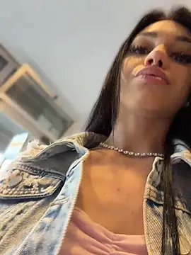 ilariea girl online show from 05-11-26, 04:15