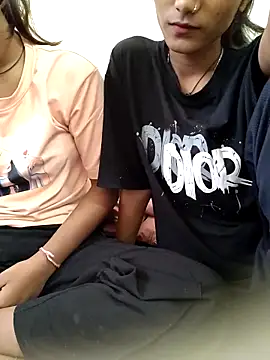 Unique girls90 online show from 12-17-25, 09:04