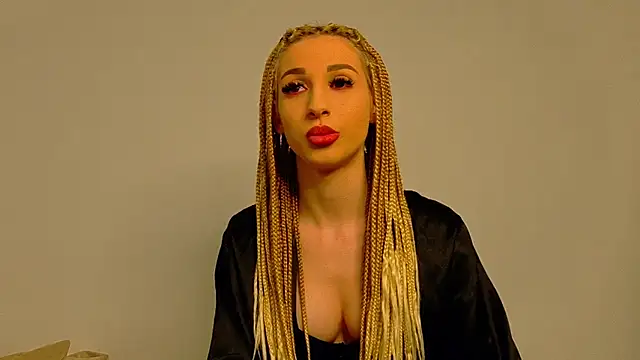 Sia a online show from 12-22-25, 04:09