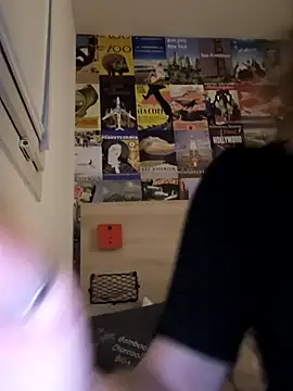 Fifi83Bell online show from 01-15-26, 07:28