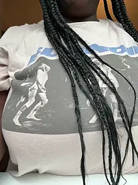 nanaisbackk online show from 11-23-25, 01:33