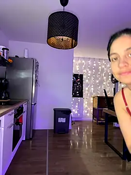 LaPetiteKim online show from 11-07-25, 08:53